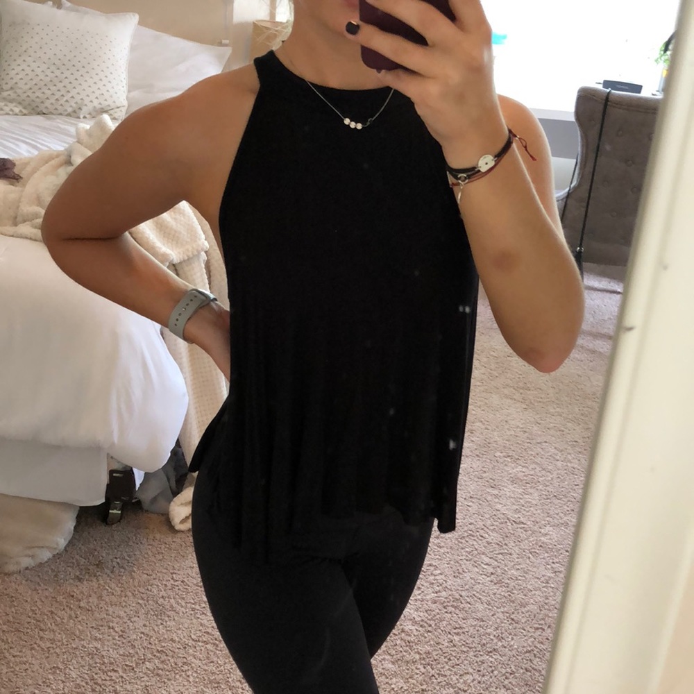 High neck, loose black  tank
